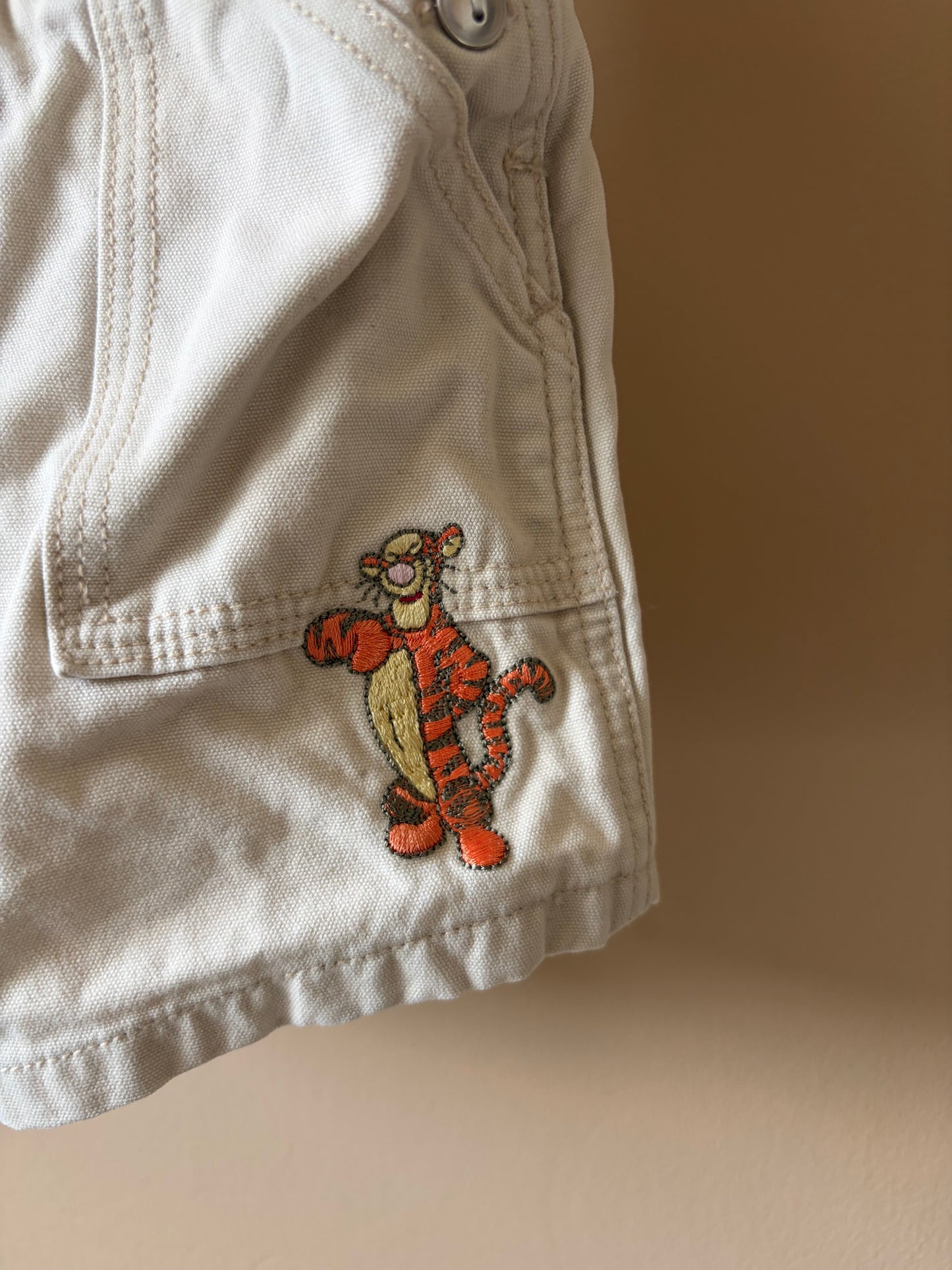 Vintage Winnie the Pooh T.I.G.G.E.R Beige Shortalls