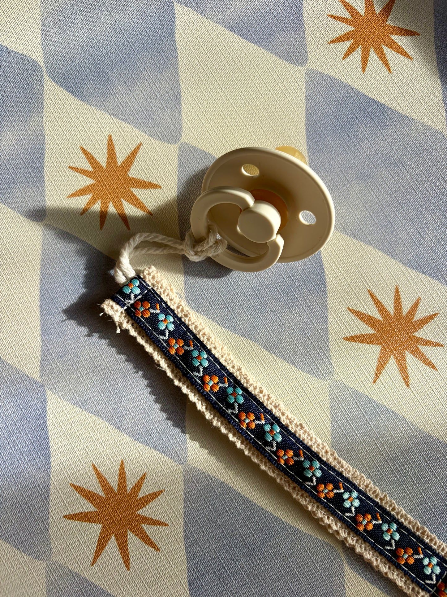 Embroidered Dummy Clip Wild Flower Blue
