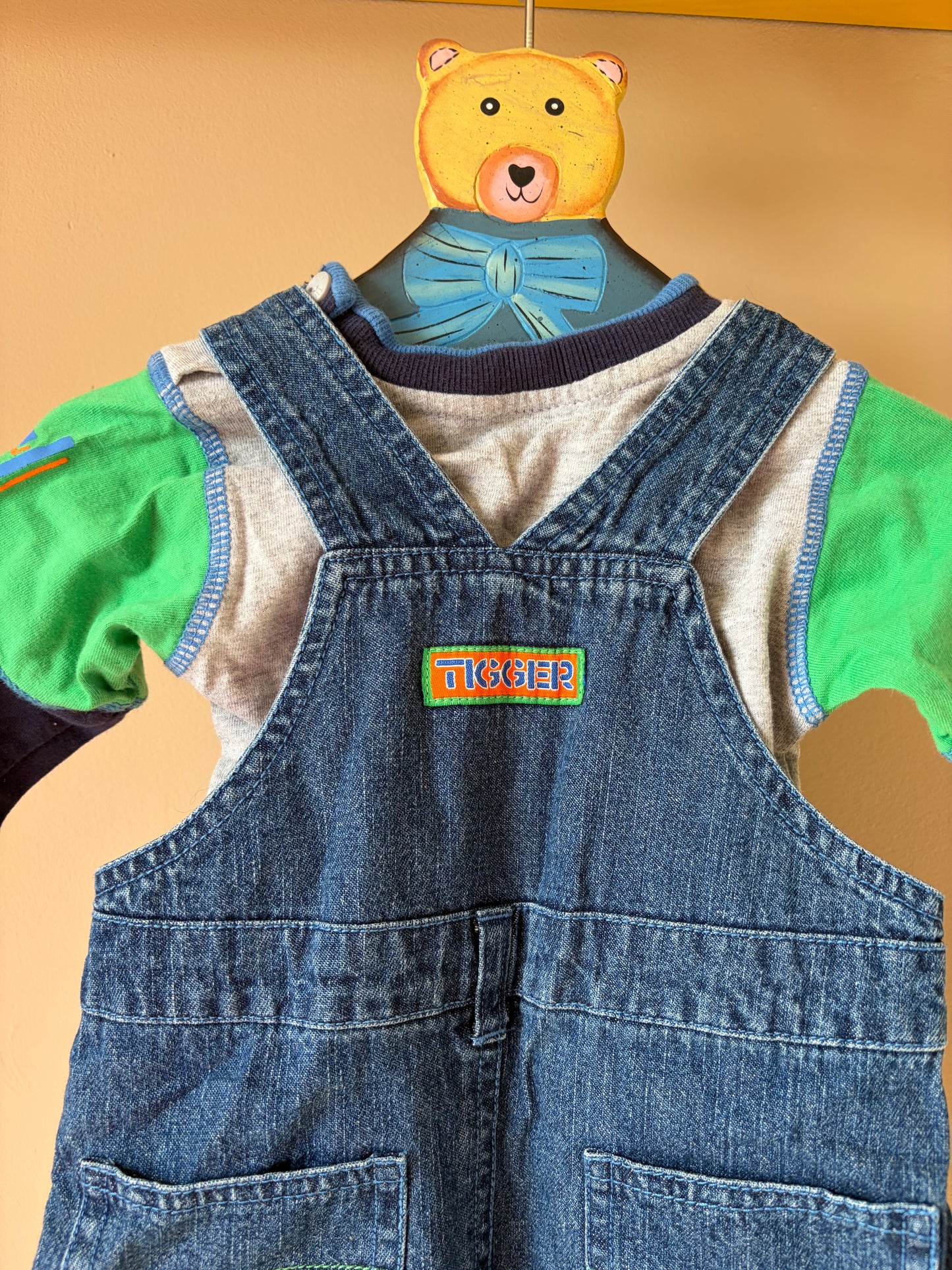 Vintage Tigger Dungarees & Top 0-3 Months